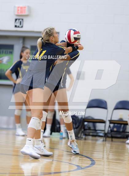 Thumbnail 2 in Wakeland vs. Highland Park (NISD Tournament) photogallery.