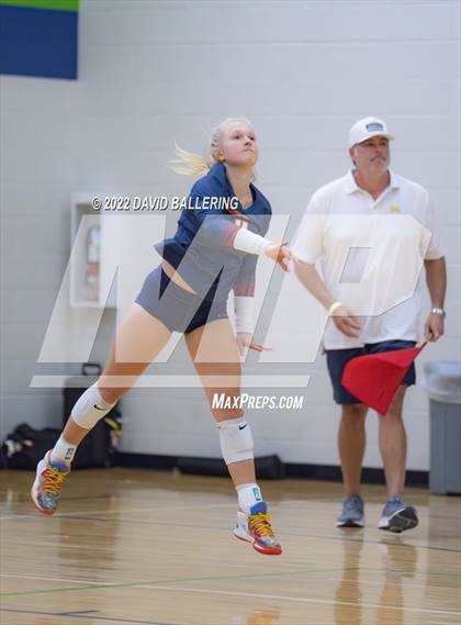Thumbnail 3 in Wakeland vs. Highland Park (NISD Tournament) photogallery.