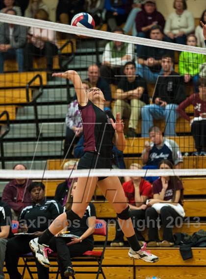 Thumbnail 1 in RHAM vs. Farmington (CIAC Class L Final) photogallery.