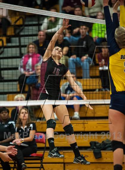 Thumbnail 2 in RHAM vs. Farmington (CIAC Class L Final) photogallery.