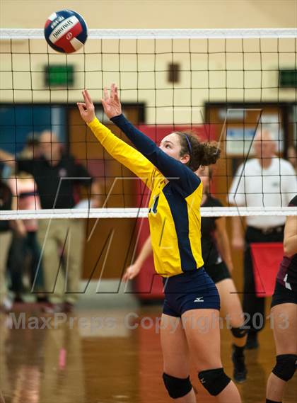 Thumbnail 2 in RHAM vs. Farmington (CIAC Class L Final) photogallery.