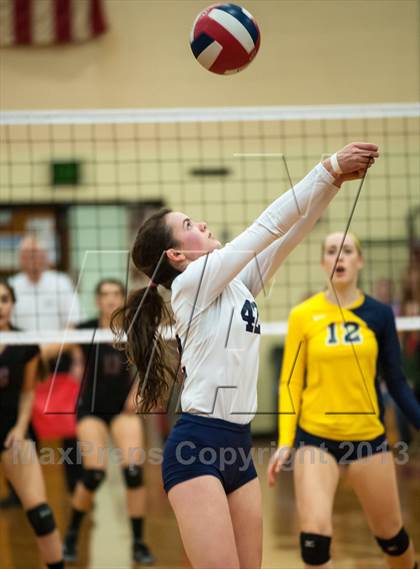 Thumbnail 3 in RHAM vs. Farmington (CIAC Class L Final) photogallery.