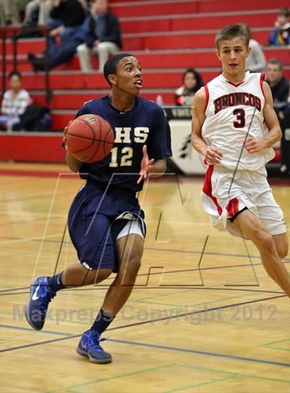 Thumbnail 1 in Bella Vista vs Rosemont (Bronco Roundup) photogallery.