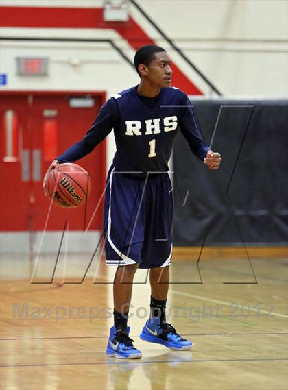 Thumbnail 1 in Bella Vista vs Rosemont (Bronco Roundup) photogallery.