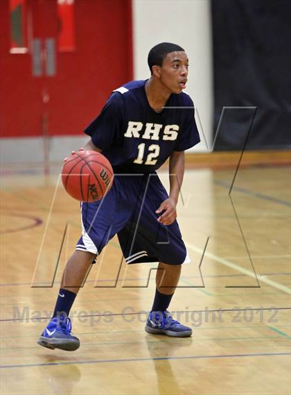Thumbnail 3 in Bella Vista vs Rosemont (Bronco Roundup) photogallery.