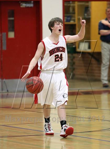 Thumbnail 3 in Bella Vista vs Rosemont (Bronco Roundup) photogallery.