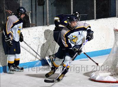 Thumbnail 1 in Sweet Home vs Thousand Islands (NYSPHSAA D2 Semifinals) photogallery.