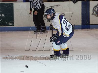Thumbnail 2 in Sweet Home vs Thousand Islands (NYSPHSAA D2 Semifinals) photogallery.