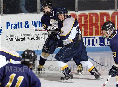 Thumbnail 3 in Sweet Home vs Thousand Islands (NYSPHSAA D2 Semifinals) photogallery.