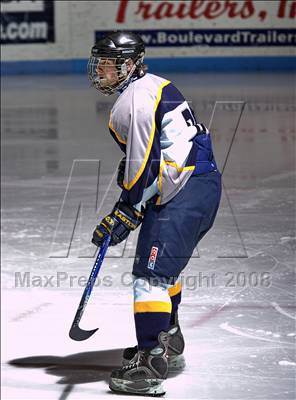 Thumbnail 1 in Sweet Home vs Thousand Islands (NYSPHSAA D2 Semifinals) photogallery.