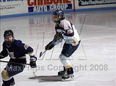 Thumbnail 1 in Sweet Home vs Thousand Islands (NYSPHSAA D2 Semifinals) photogallery.