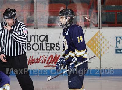 Thumbnail 3 in Sweet Home vs Thousand Islands (NYSPHSAA D2 Semifinals) photogallery.