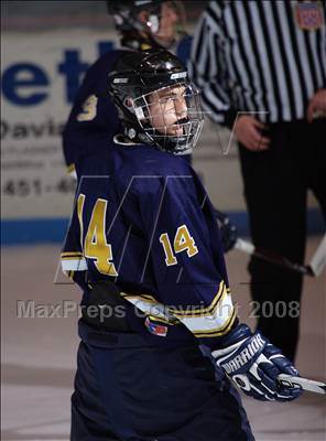 Thumbnail 3 in Sweet Home vs Thousand Islands (NYSPHSAA D2 Semifinals) photogallery.