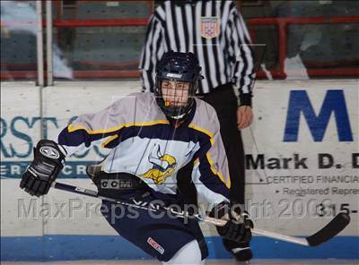 Thumbnail 2 in Sweet Home vs Thousand Islands (NYSPHSAA D2 Semifinals) photogallery.