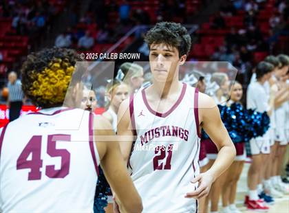 Thumbnail 1 in Herriman vs. Lehi (UHSAA 6A Quarterfinal) photogallery.