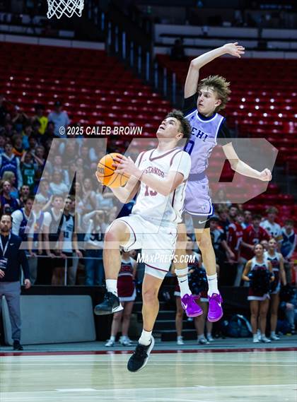 Thumbnail 1 in Herriman vs. Lehi (UHSAA 6A Quarterfinal) photogallery.