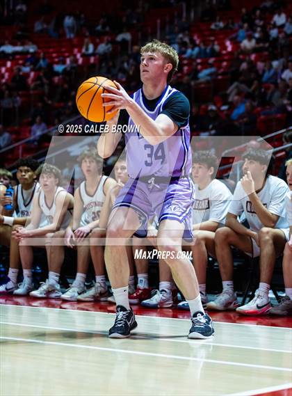 Thumbnail 2 in Herriman vs. Lehi (UHSAA 6A Quarterfinal) photogallery.