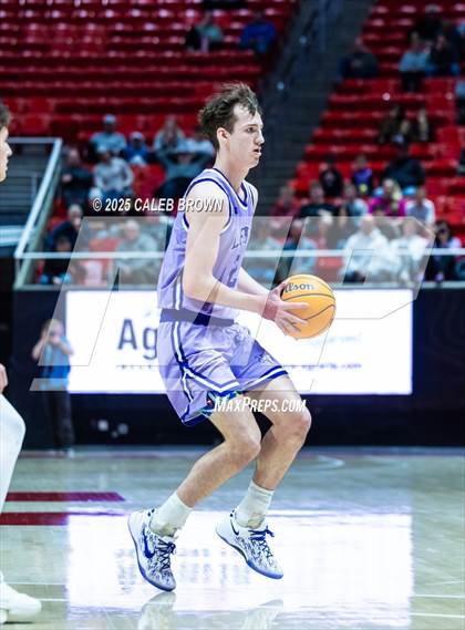 Thumbnail 1 in Herriman vs. Lehi (UHSAA 6A Quarterfinal) photogallery.