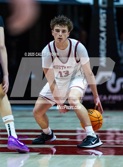 Thumbnail 1 in Herriman vs. Lehi (UHSAA 6A Quarterfinal) photogallery.