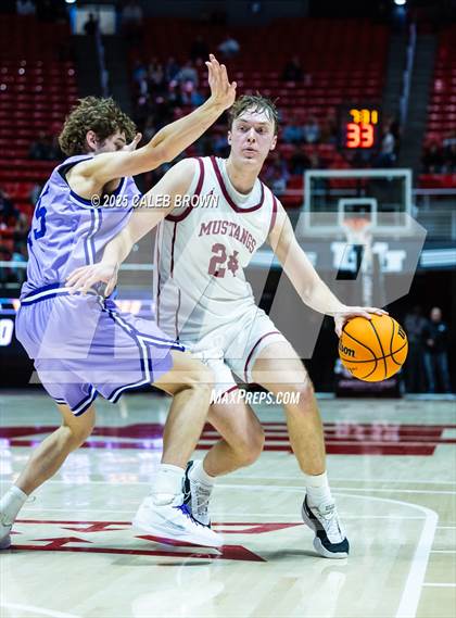 Thumbnail 2 in Herriman vs. Lehi (UHSAA 6A Quarterfinal) photogallery.