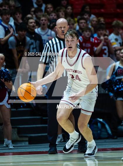 Thumbnail 1 in Herriman vs. Lehi (UHSAA 6A Quarterfinal) photogallery.