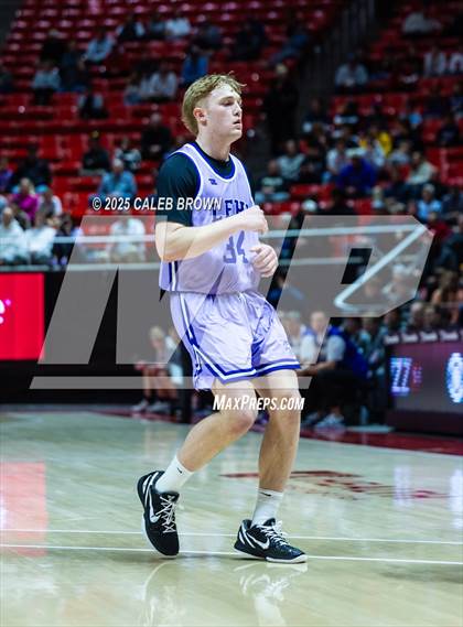 Thumbnail 2 in Herriman vs. Lehi (UHSAA 6A Quarterfinal) photogallery.