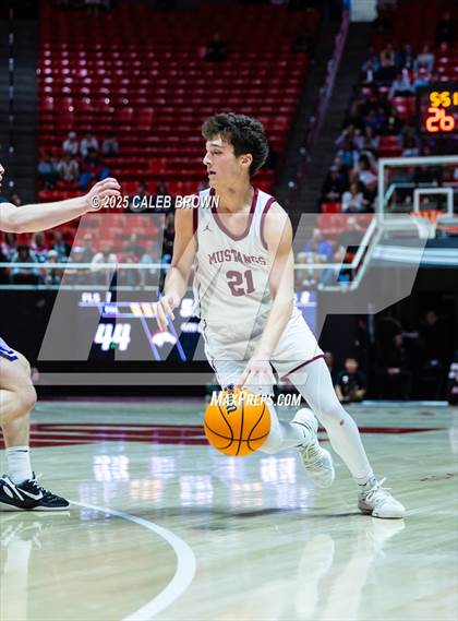 Thumbnail 1 in Herriman vs. Lehi (UHSAA 6A Quarterfinal) photogallery.