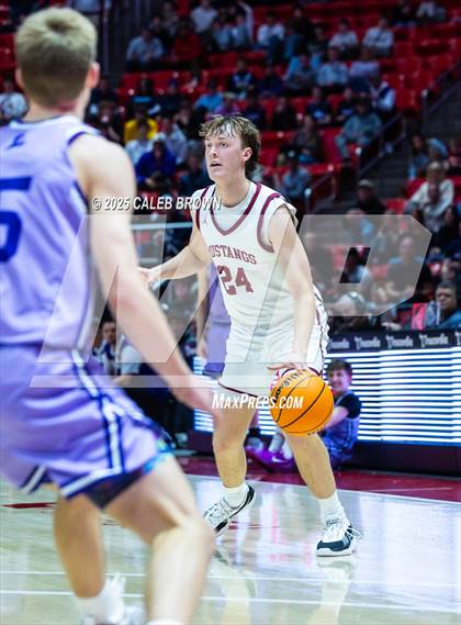 Thumbnail 1 in Herriman vs. Lehi (UHSAA 6A Quarterfinal) photogallery.
