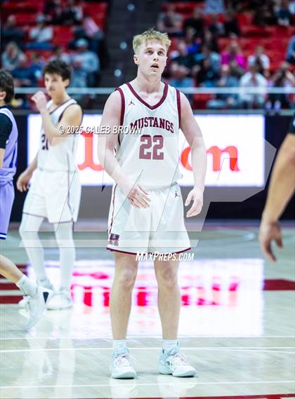 Thumbnail 1 in Herriman vs. Lehi (UHSAA 6A Quarterfinal) photogallery.