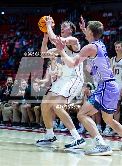 Thumbnail 2 in Herriman vs. Lehi (UHSAA 6A Quarterfinal) photogallery.