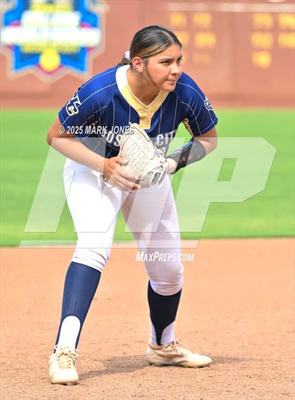 Thumbnail 3 in St. David vs. Joseph City (AIA 1A Final) photogallery.