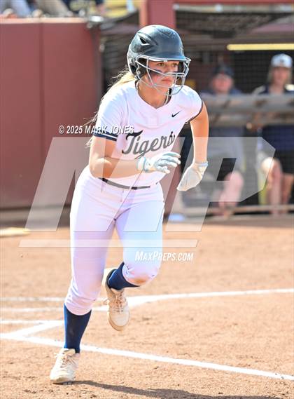 Thumbnail 2 in St. David vs. Joseph City (AIA 1A Final) photogallery.