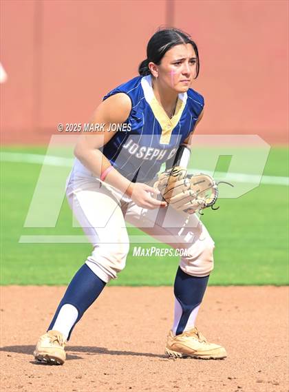 Thumbnail 1 in St. David vs. Joseph City (AIA 1A Final) photogallery.