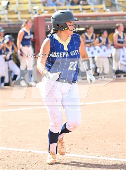 Thumbnail 2 in St. David vs. Joseph City (AIA 1A Final) photogallery.