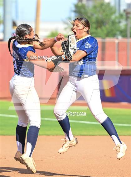 Thumbnail 1 in St. David vs. Joseph City (AIA 1A Final) photogallery.