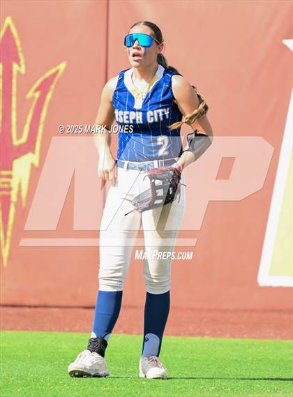 Thumbnail 3 in St. David vs. Joseph City (AIA 1A Final) photogallery.