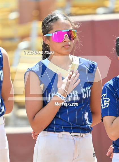 Thumbnail 3 in St. David vs. Joseph City (AIA 1A Final) photogallery.