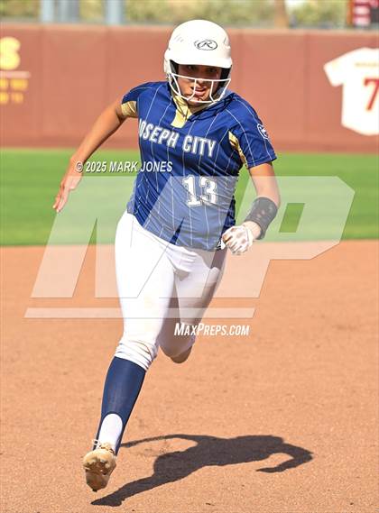 Thumbnail 1 in St. David vs. Joseph City (AIA 1A Final) photogallery.