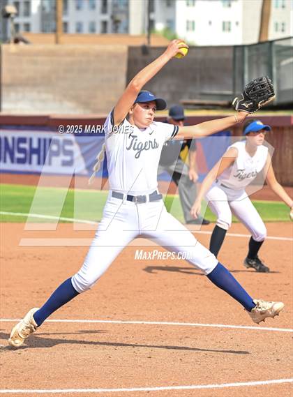 Thumbnail 3 in St. David vs. Joseph City (AIA 1A Final) photogallery.
