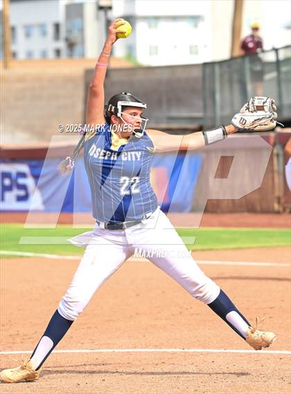 Thumbnail 2 in St. David vs. Joseph City (AIA 1A Final) photogallery.