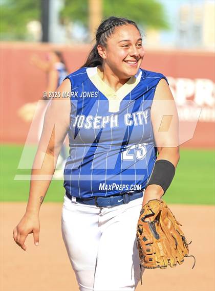 Thumbnail 1 in St. David vs. Joseph City (AIA 1A Final) photogallery.
