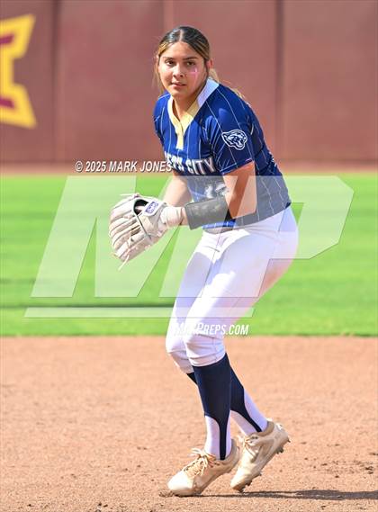 Thumbnail 1 in St. David vs. Joseph City (AIA 1A Final) photogallery.