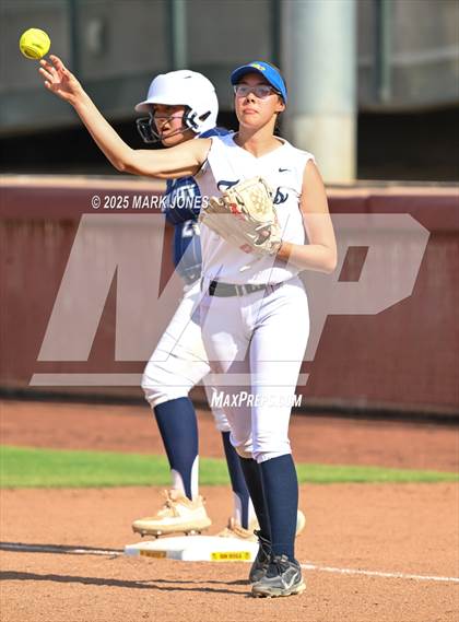 Thumbnail 2 in St. David vs. Joseph City (AIA 1A Final) photogallery.