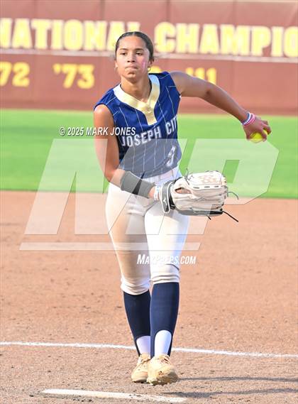 Thumbnail 2 in St. David vs. Joseph City (AIA 1A Final) photogallery.