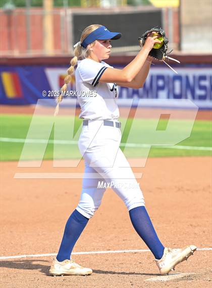 Thumbnail 2 in St. David vs. Joseph City (AIA 1A Final) photogallery.