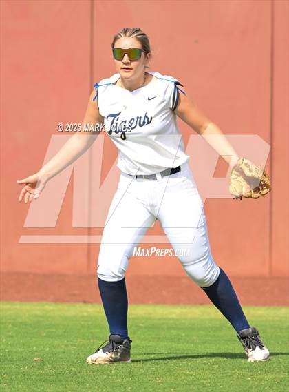 Thumbnail 3 in St. David vs. Joseph City (AIA 1A Final) photogallery.