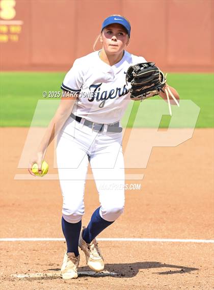 Thumbnail 2 in St. David vs. Joseph City (AIA 1A Final) photogallery.