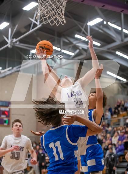 Thumbnail 2 in Carlsbad vs. San Diego (CIF SDS D1 Semifinals) photogallery.