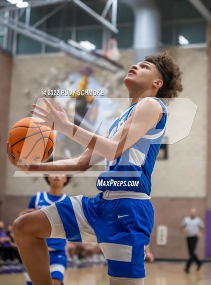 Thumbnail 3 in Carlsbad vs. San Diego (CIF SDS D1 Semifinals) photogallery.