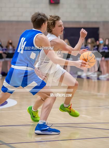 Thumbnail 1 in Carlsbad vs. San Diego (CIF SDS D1 Semifinals) photogallery.